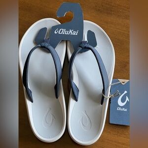 Women’s OluKai Flip Flops Sandal Shoe 10 New NWT